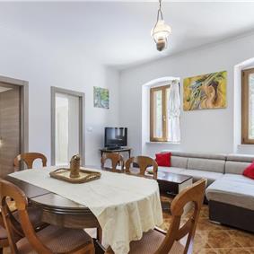 6 bedroom villa with pool near Labin, Istria, sleeps 12